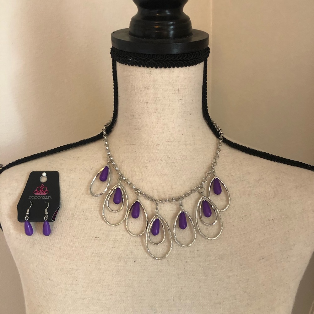 Purple & silver tear drop necklace and earrings